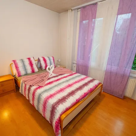 弗罗拉度假屋 度假居 因特拉肯